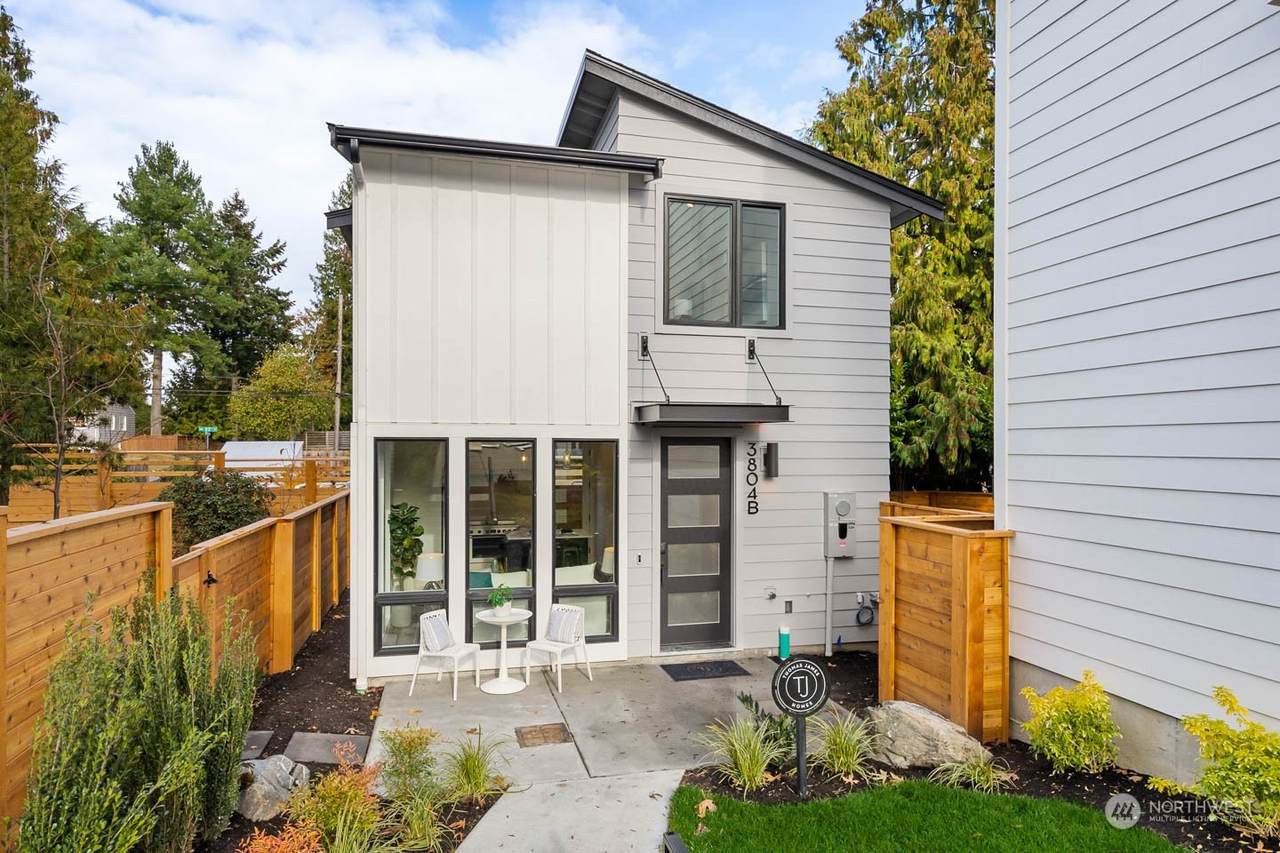3804 92nd Street - Photo 1