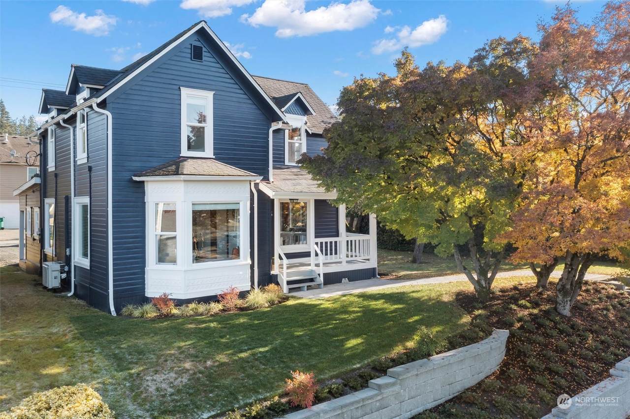 525 Dunham Avenue - Photo 1