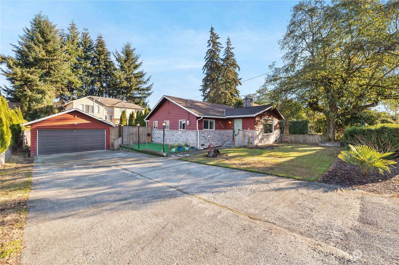 6105 Fleming Street - Photo 1