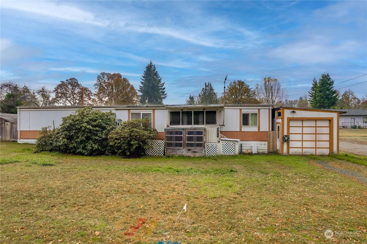 321 2nd Street - Photo 1