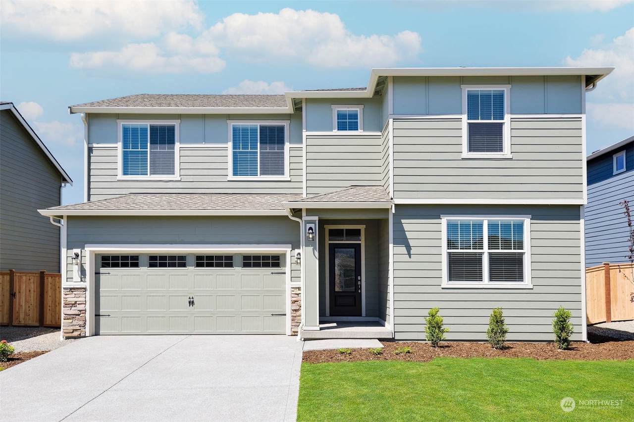 582 Clark Avenue - Photo 1