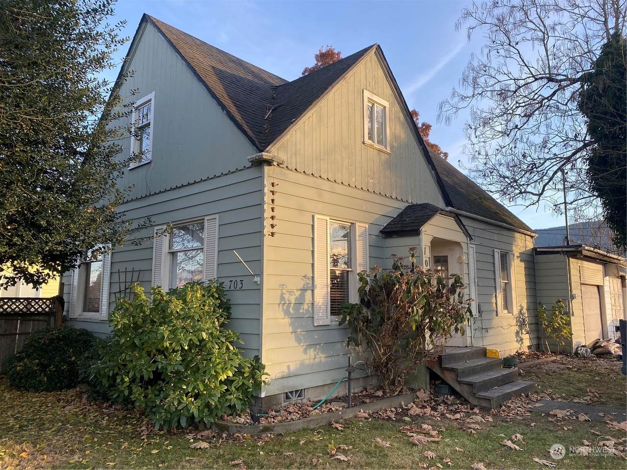 703 Jameson Street - Photo 1
