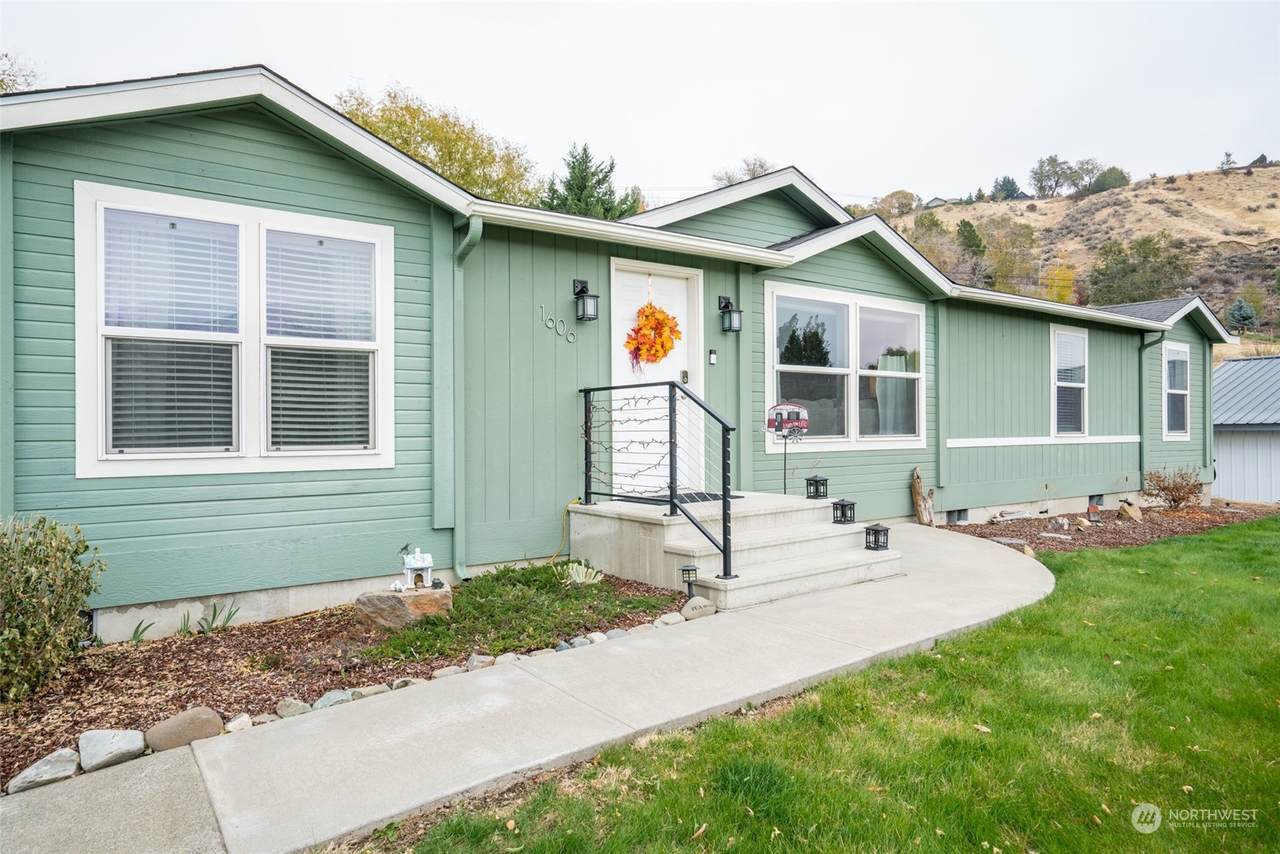 1606 Britini Drive - Photo 1