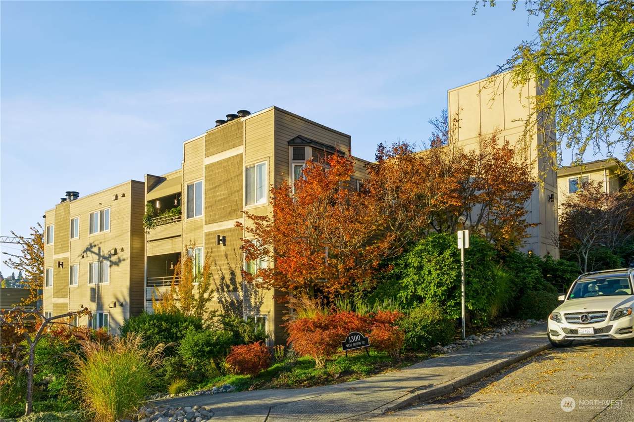 1300 Boston Street - Photo 1