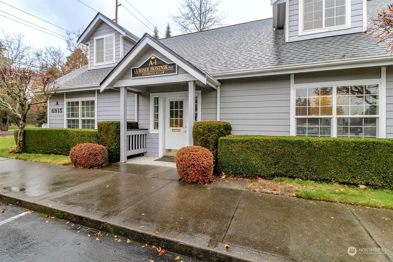 6915 Lakewood Drive - Photo 1