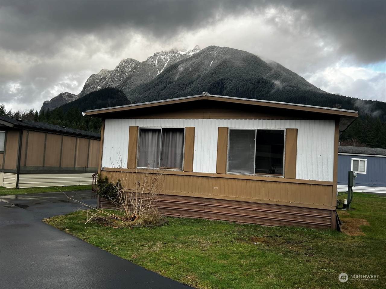 43010 SE North Bend Way - Photo 1