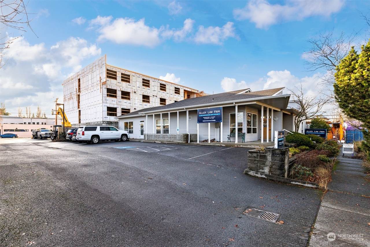 1900 D Street - Photo 1
