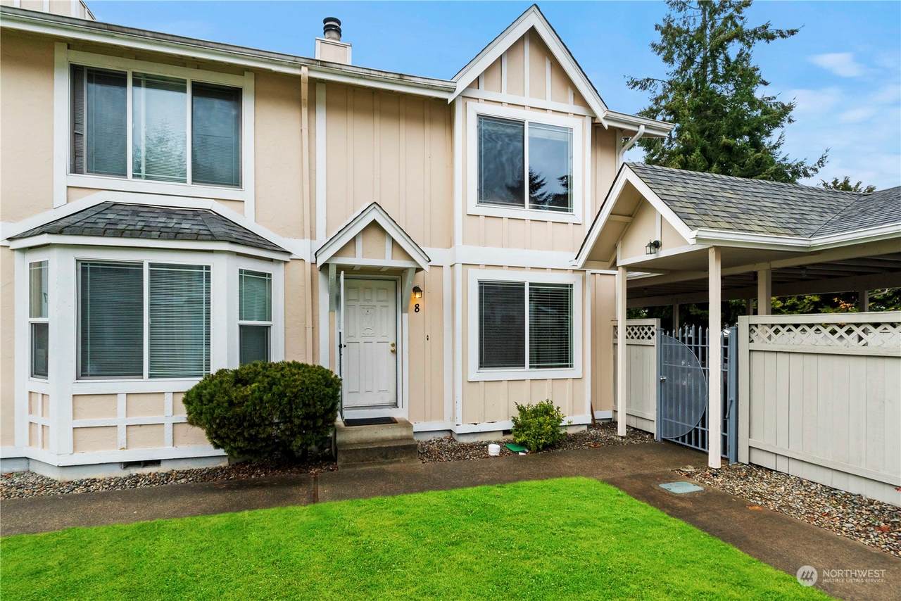 2615 Mountain View Avenue - Photo 1