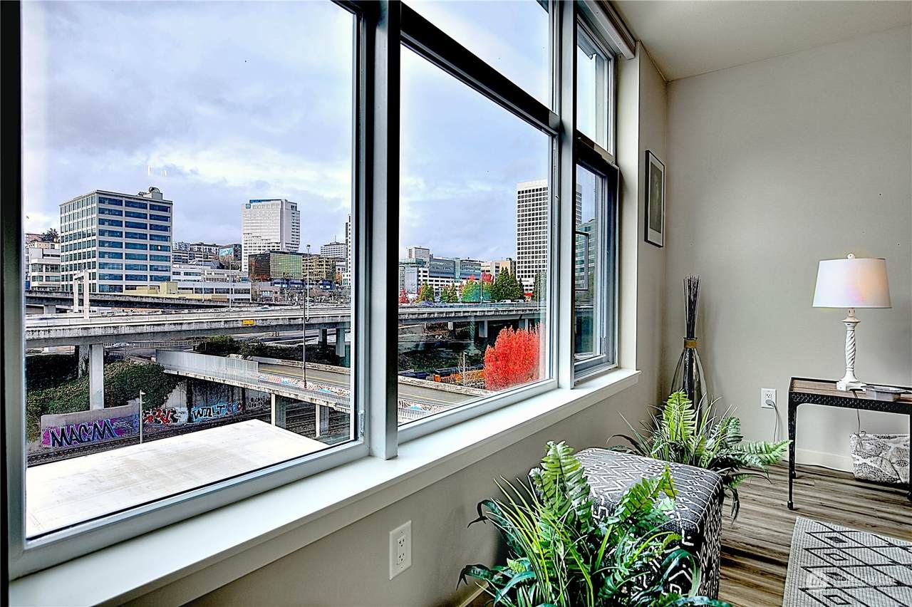 1515 Dock Street - Photo 1