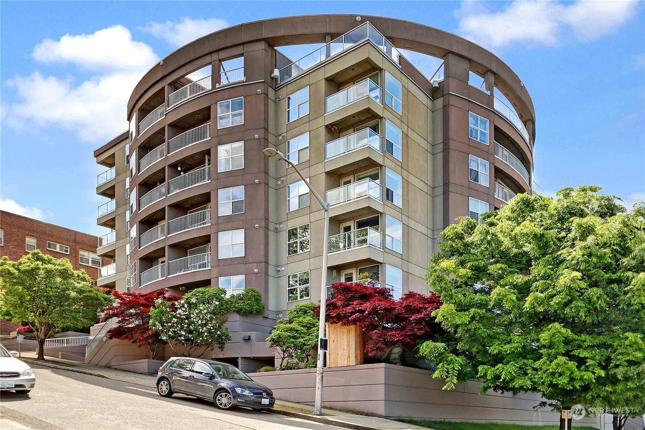530 Melrose Avenue - Photo 1