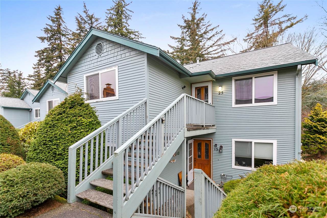 107 Fairside Drive - Photo 1
