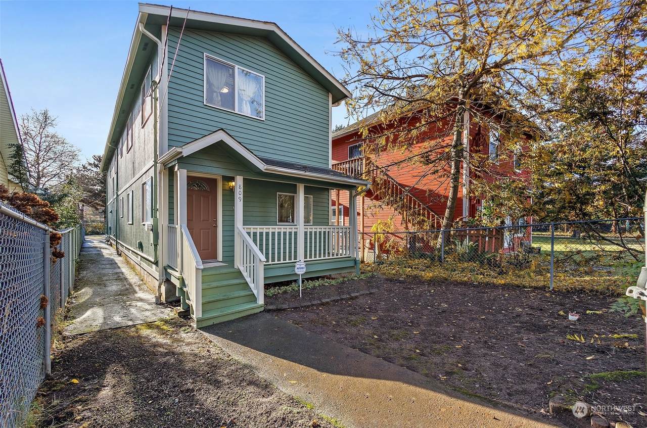 809 Donovan Street - Photo 1