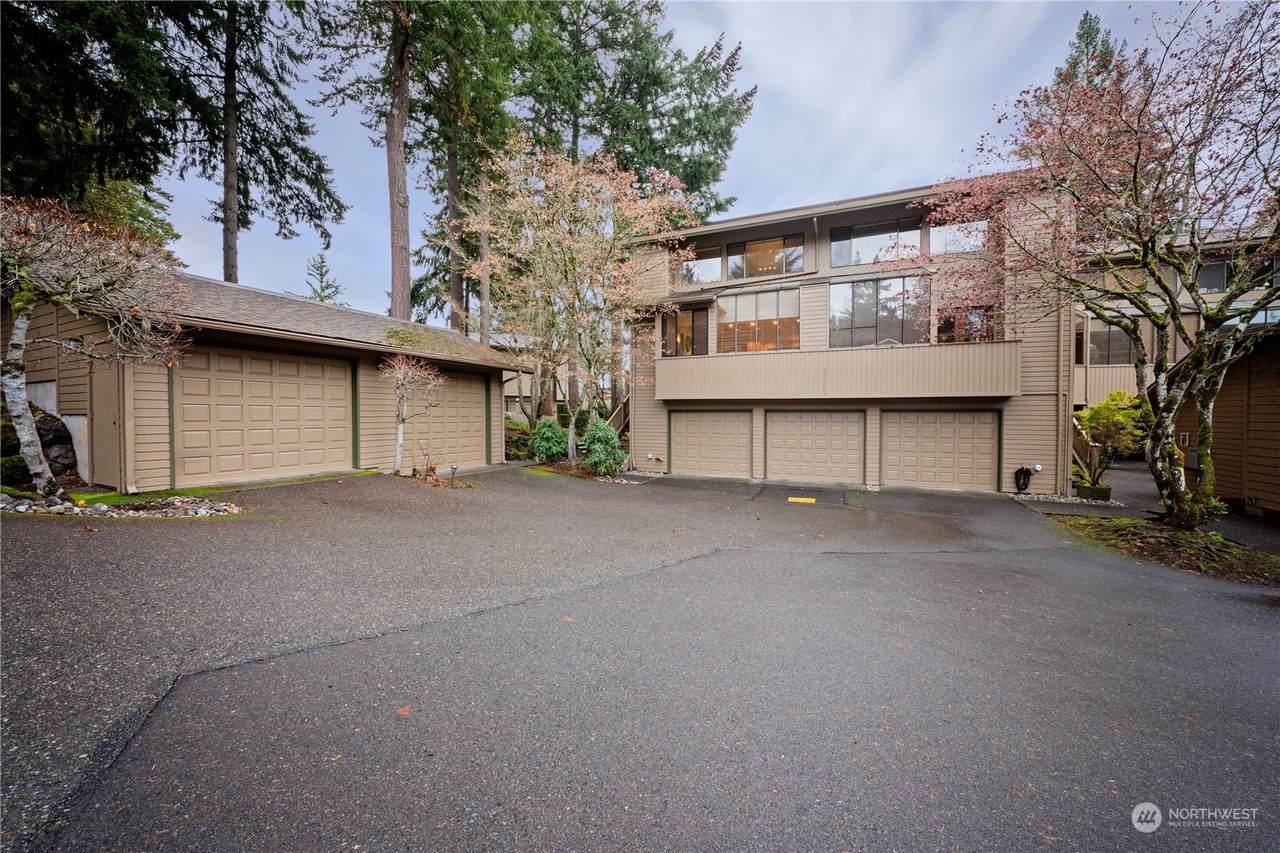2017 Narrows View Circle - Photo 1