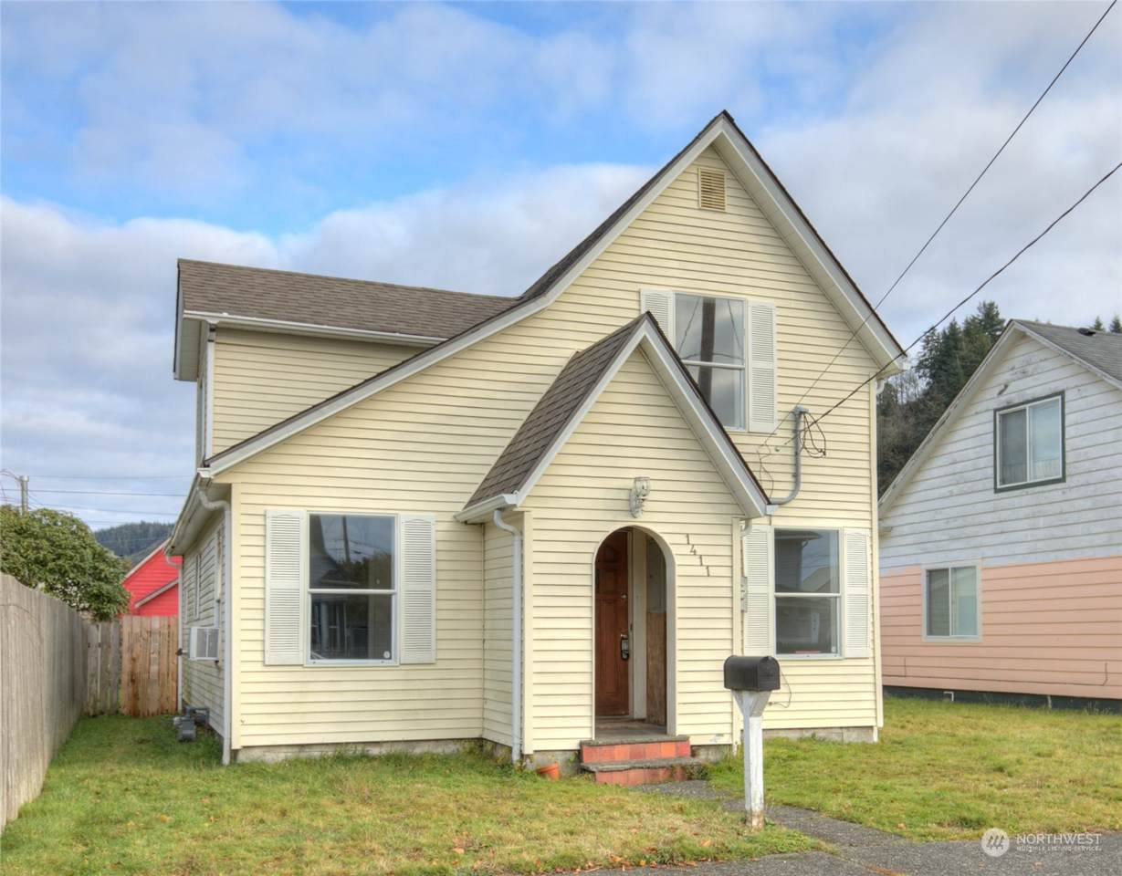 1411 C Street - Photo 1