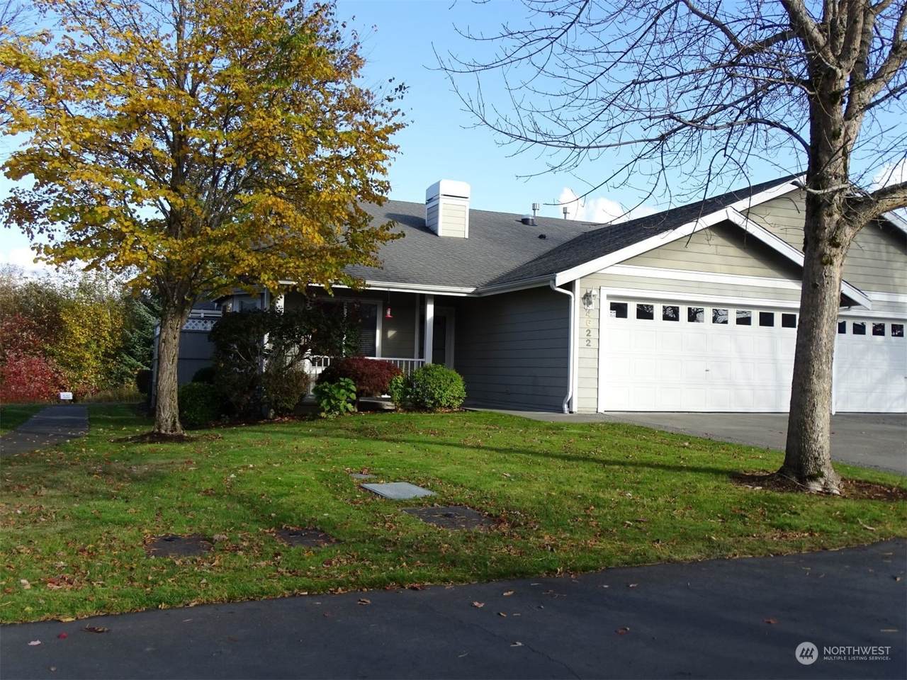 4622 Boardwalk Drive - Photo 1