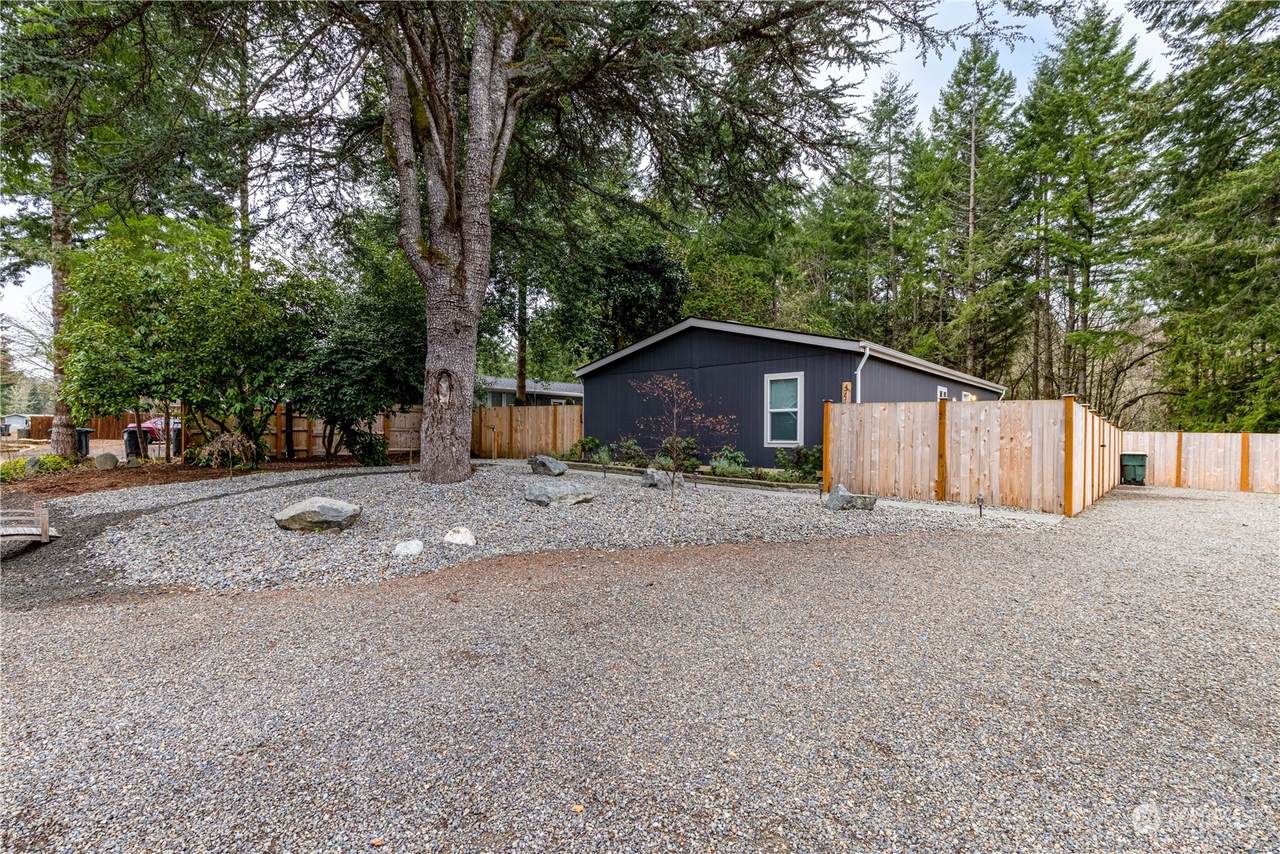 4711 Bellwood Drive - Photo 1