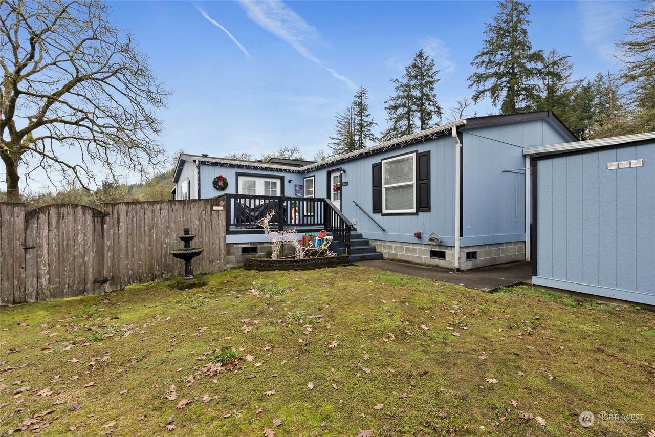 201 Oakview Avenue - Photo 1