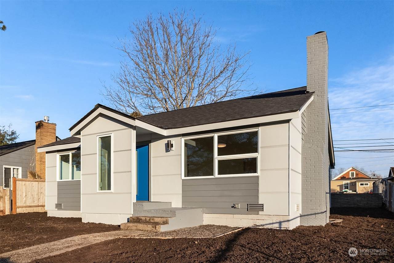1215 Maple Street - Photo 1