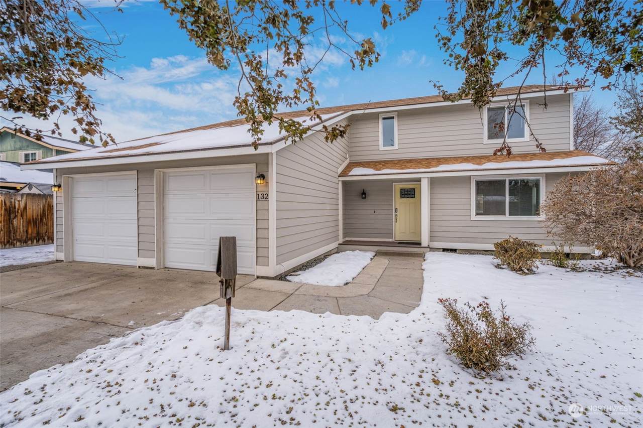 132 Lesa Marie Lane - Photo 1