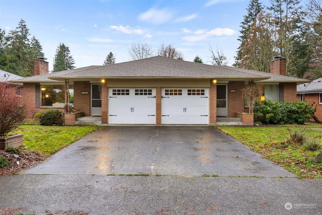 3145 3147 Moore Street - Photo 1