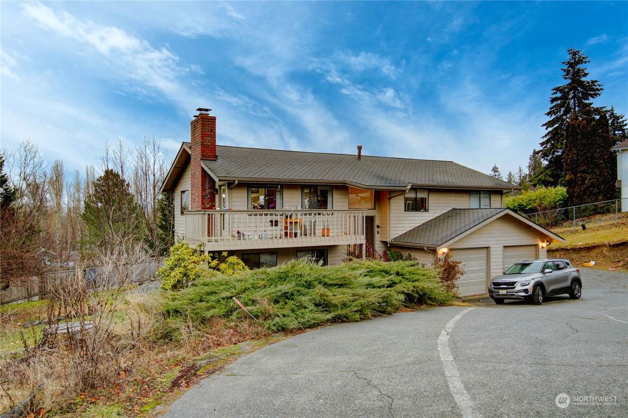 3615 Apache Drive - Photo 1