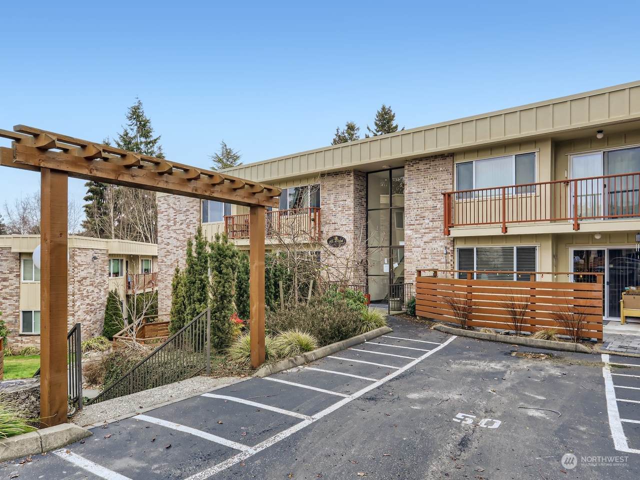 425 45th Street - Photo 1