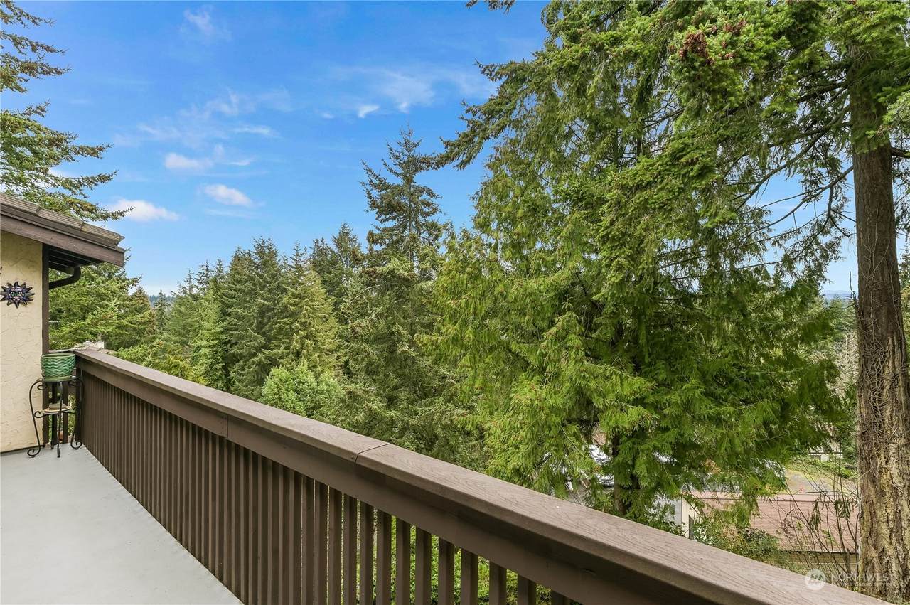 18200 15th Avenue - Photo 1