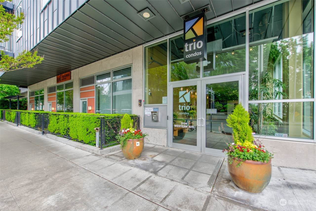 3104 Western Avenue - Photo 1