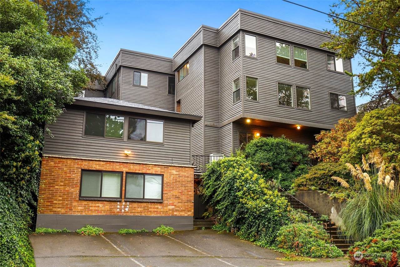 4111 Whitman Avenue - Photo 1