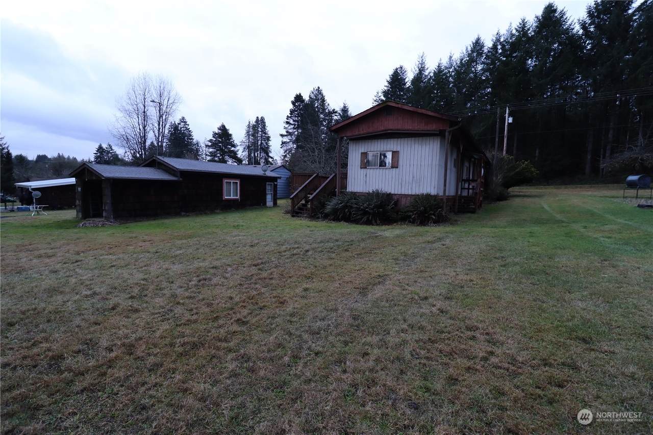 806 King Road - Photo 1