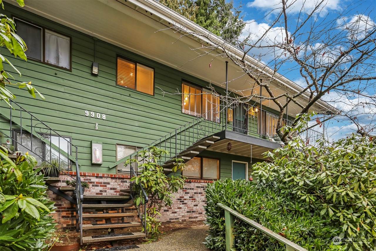 9908 190th Street - Photo 1