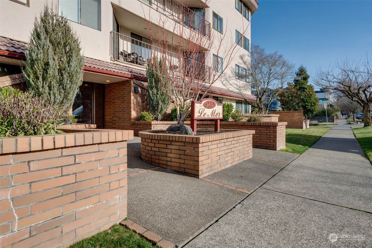 909 I Street - Photo 1