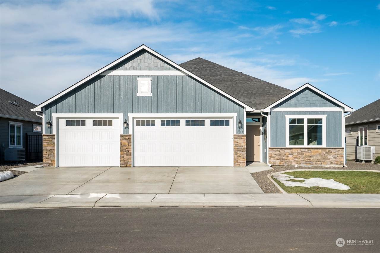 921 M Loop Drive - Photo 1