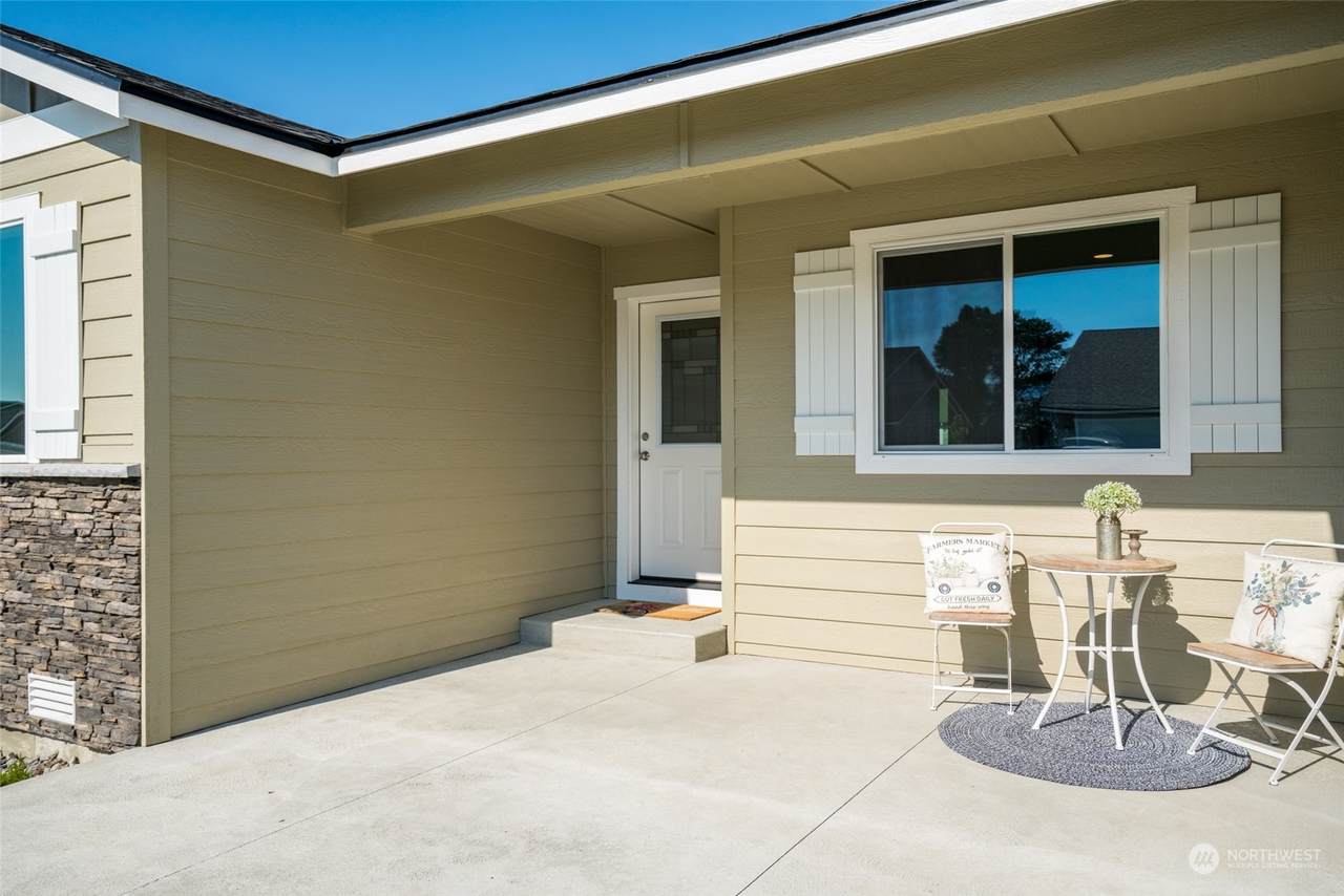 24 Emma Drive - Photo 1