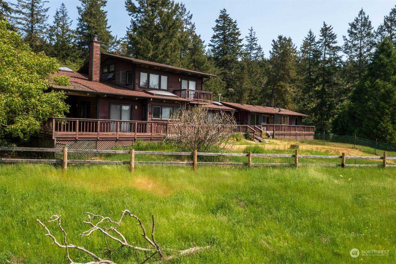 301 Blue Heron Lane - Photo 1