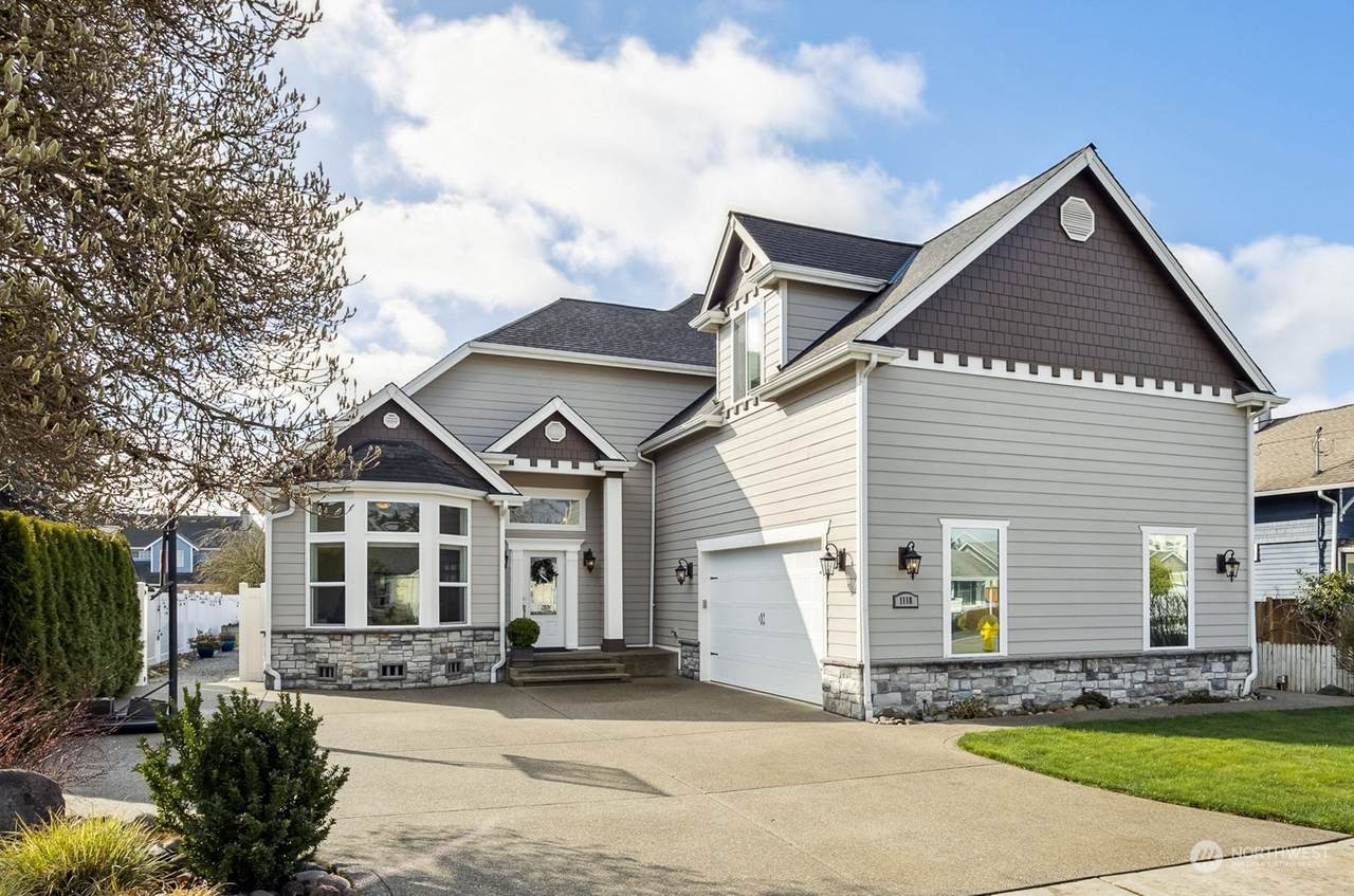 1118 9th Avenue - Photo 1