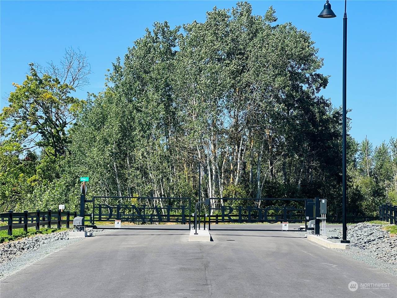 https://bt-photos.global.ssl.fastly.net/nwmls/1280_boomver_1_2208161-1.jpg