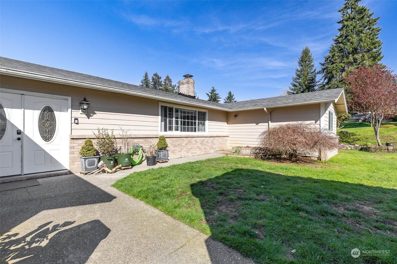 3387 Azalea Avenue - Photo 1