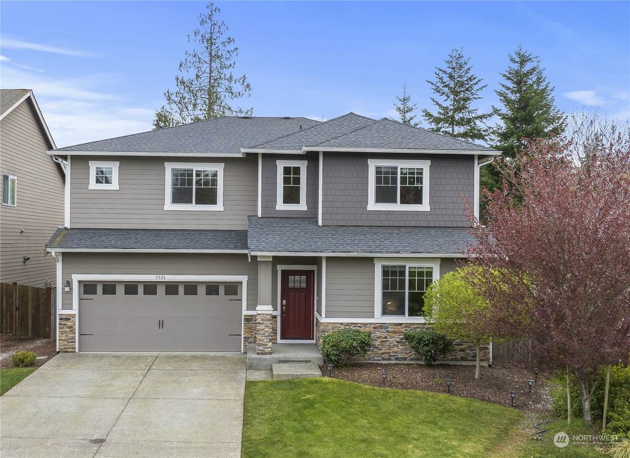 5026 Blue Pebble Court - Photo 1