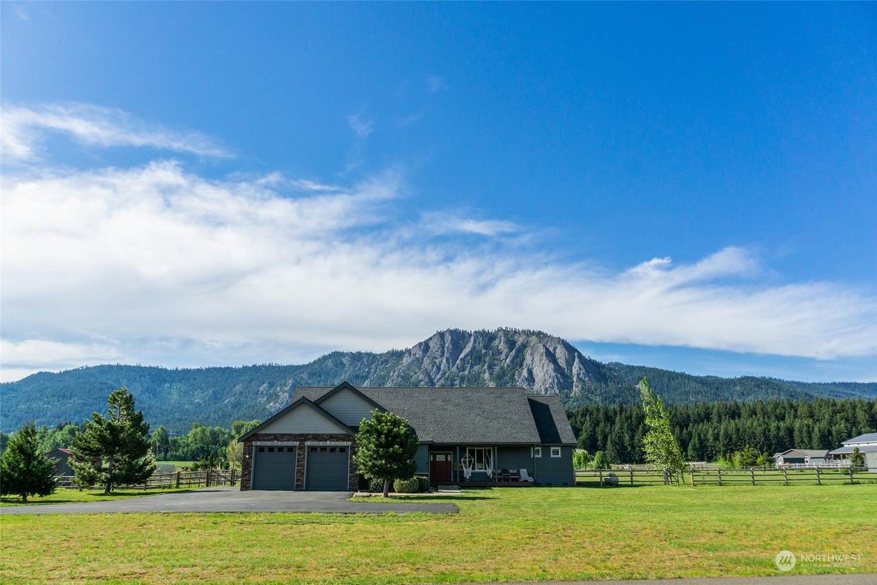 270 Pine Ridge Lane - Photo 1