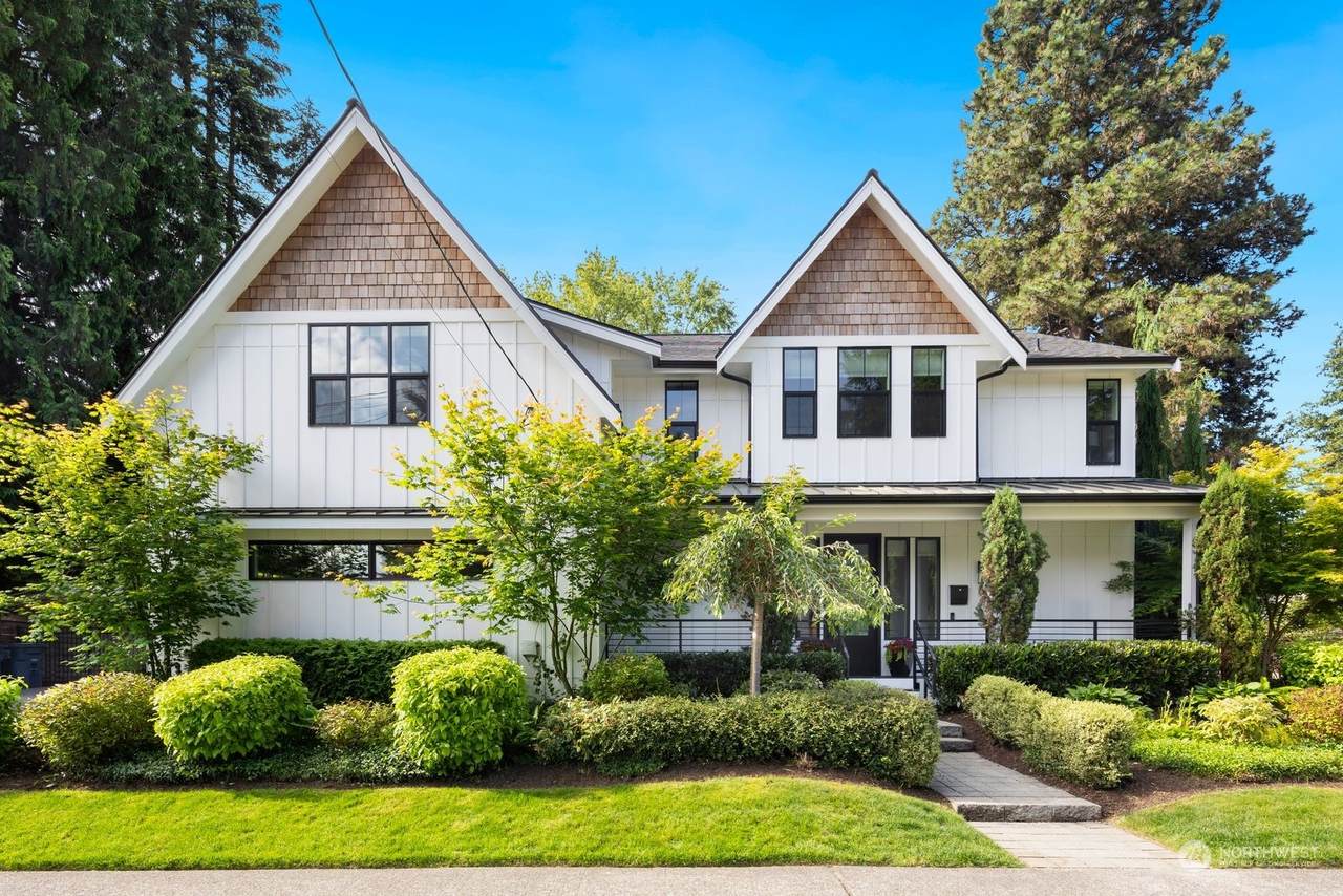 3103 80th Street - Photo 1