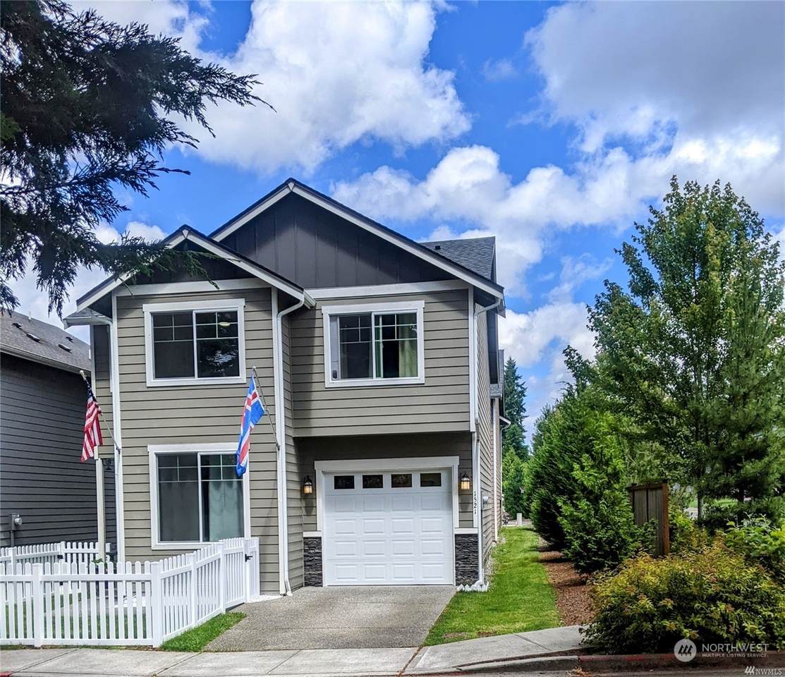 1521 Fontaine Way - Photo 1