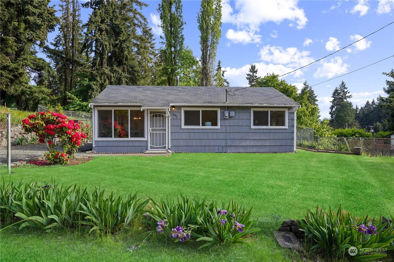 841 306th Street - Photo 1