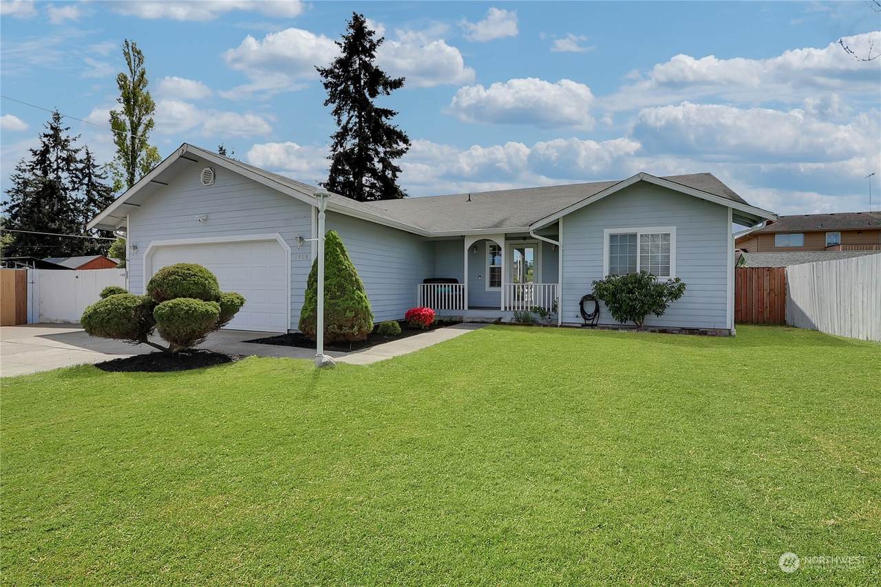 1408 Violet Meadow Street - Photo 1