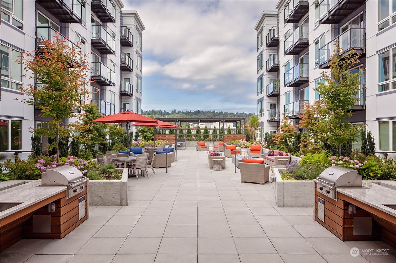 411 Baker Boulevard - Photo 1