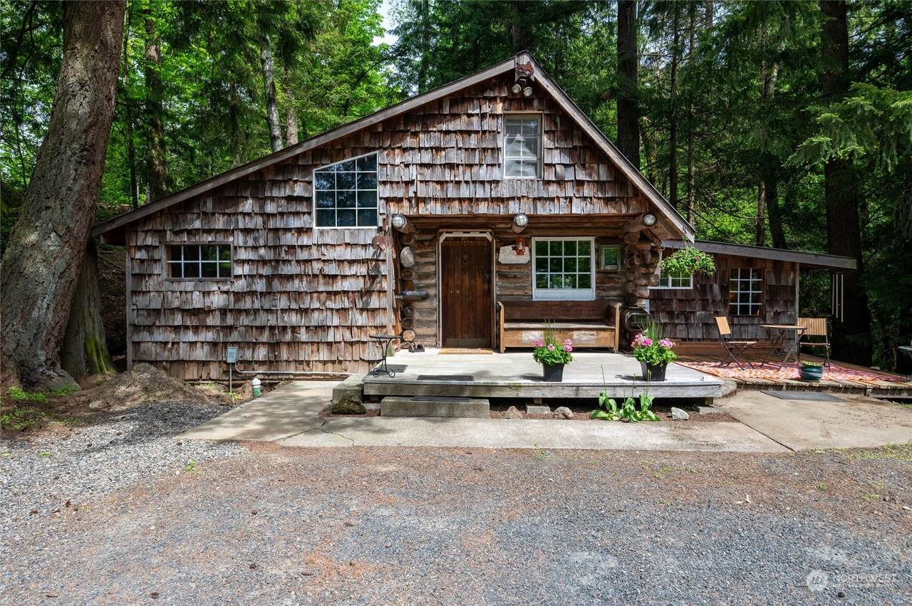 4325 Nordum Road - Photo 1