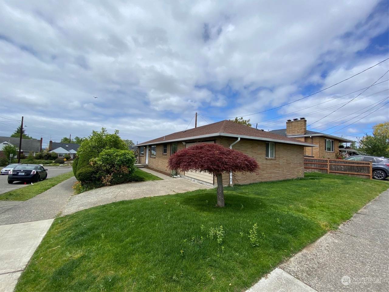 2408 Hudson Street - Photo 1