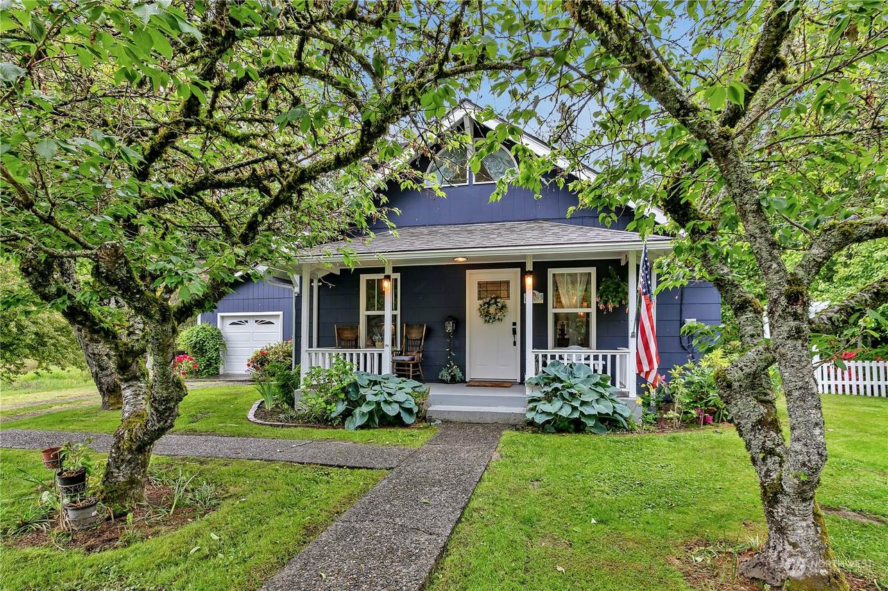 8709 382nd Avenue - Photo 1