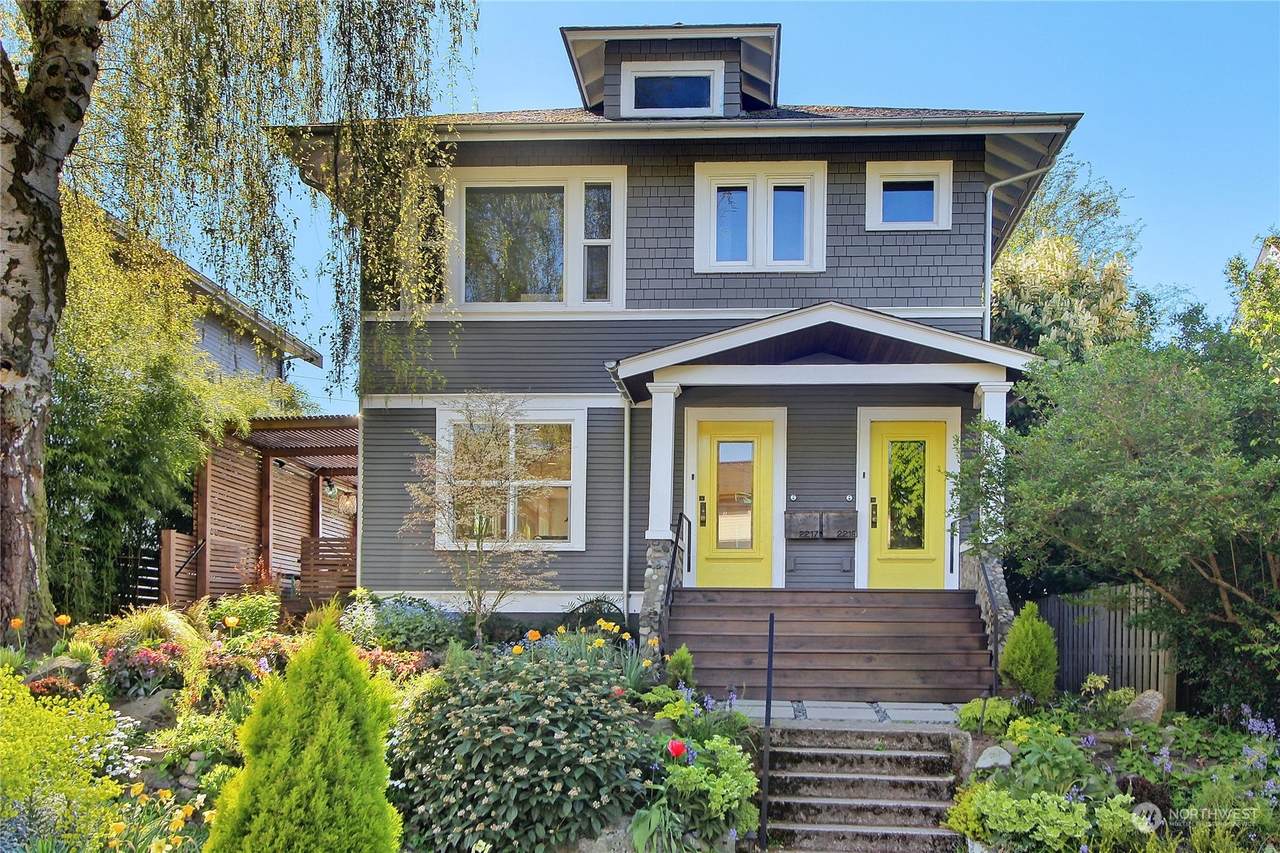 2217 2nd Avenue - Photo 1