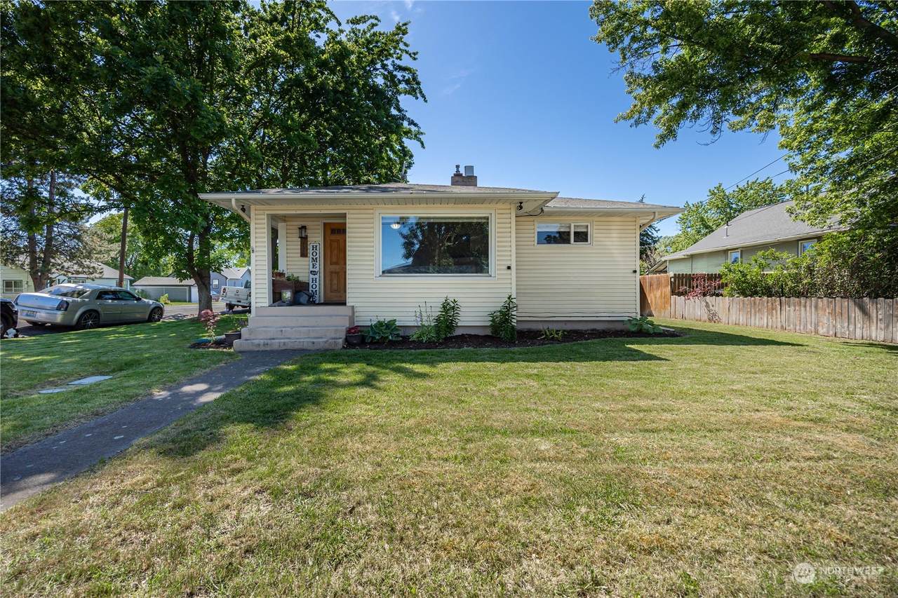 735 White - Photo 1